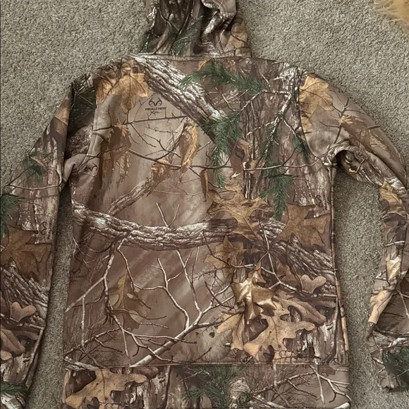 Under Armour Brown Realtree Camo Hoodie with Pink Logo Sz Small - Picture 3 of 5